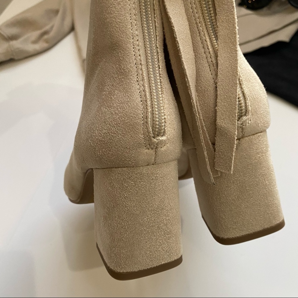Zylia nude beige faux suede square toe ankle booties block heels NIB - Picture 7 of 7